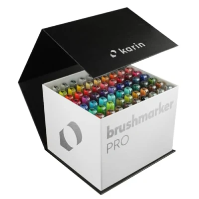 Abbildung von KARIN Megabox Brushmarker PRO set. 60 Farben Brushpens auf Wasserbasis geeignet zum Malen, Zeichnen und Handlettering, 1 stück (63er Pack)