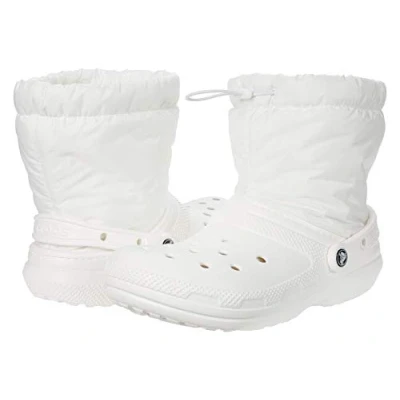 Abbildung von Crocs Classic Lined Neo Puff Boot 206630 143, Womens Boots, White, 39/40 EU