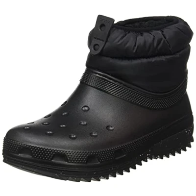 Abbildung von Crocs Damen Classic Neo Puff Shorty Boot W Schneestiefel, Black, 37/38 EU