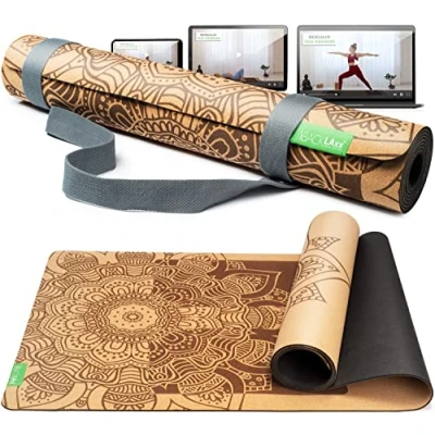 Abbildung von BACKLAXX ® Yogamatte Kork mit Naturkautschuk FAZ Testsieger 08/2024 Yoga Matte nachhaltig, schadstofffrei, rutschfest, Fitnessmatte Anti Rutsch Zonen inkl. Tragegurt, Turnmatte