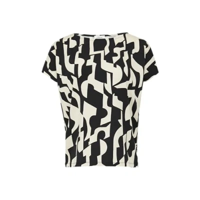 Abbildung von s.Oliver T Shirt, mit Markenlabel
