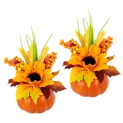 Abbildung von Arrangement mit künstlicher Sonnenblume Beeren Kürbis Kunstblume Kunstpflanze Deko Herbstdeko Herbstblumen Seidenblumen Gesteck Tischdeko Halloween dekorierter Sommergesteck Blumen Mittelstück