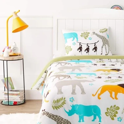 Abbildung von Amazon Basics 2 Stück Kinder Bettwäsche Set, Mikrofaser, Tierdruck, 100 x 135 cm / 40 60