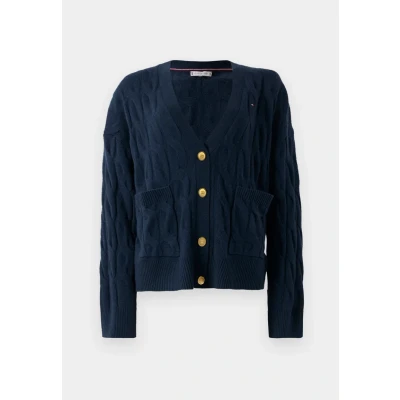 Abbildung von Tommy Hilfiger Strickjacke »SOFT WOOL CABLE CARDIGAN«, mit Zopfmuster, aus reiner Wolle