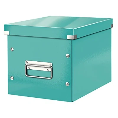 Abbildung von Leitz Click &amp; Store Aufbewahrungsbox mit Deckel Mittel Groß, Würfelbox für Regale im Wohnzimmer oder Büro, Transportbox aus 80 % recycelter Premium Hartpappe, Stabile Metallgriffe, Eisblau, 61090051