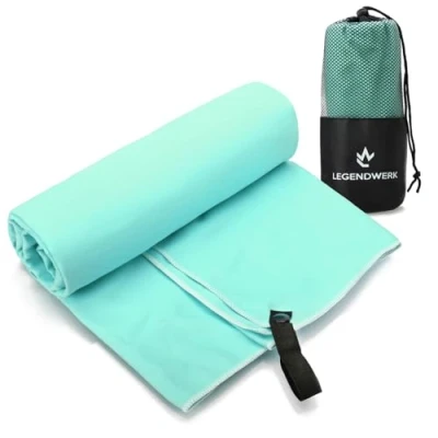 Abbildung von Legendwerk® Mikrofaser Handtuch TÜRKIS 160x80 cm schnelltrocknendes Outdoor für Wandern, Trekking &amp; Reisen Ultraleicht mit Beutel Schlaufe platzsparend praktisch