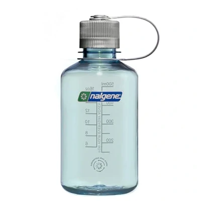 Abbildung von Nalgene Sustain Tritan Wasserflasche, BPA frei, hergestellt aus 50% Kunststoffabfall, 473 ml, schmale Öffnung, Meeresschaum, 16 oz