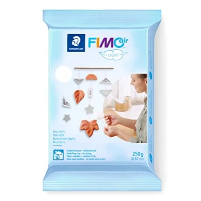 Abbildung von STAEDTLER lufttrocknende Modelliermasse FIMO air light, extra leicht, weiß, sofort gebrauchsfähig, kein Brennvorgang notwendig, 350g, angenehme Haptik, klebt nicht, 8130 0