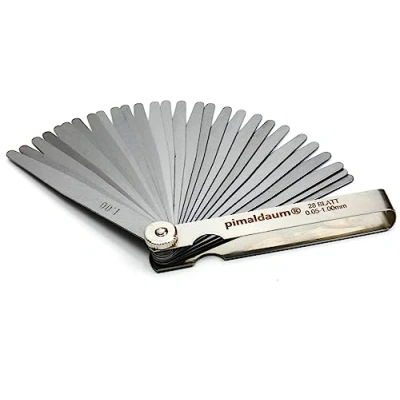 Abbildung von PIMALDAUM® Fühlerlehre gem. DIN 2275, Manganstahl zur einfachen und präzisen Messung Prüfung von Spaltbreiten, Dicken Abständen/Gaps (Metall, 28 Klingen/Blades)
