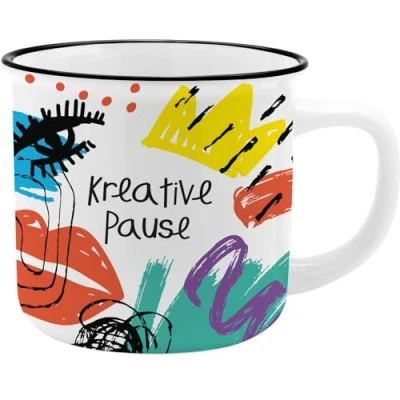 Abbildung von GRUSS &amp; CO Becher mit Motiv &quot;Pause&quot; New Bone China Porzellan, Emaille Optik, 35 cl Lustiges Geschenk, Frühstück 73916