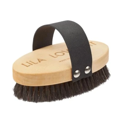 Abbildung von Kurzhaarbürste für Hunde mit Rosshaar und Messingborsten, Buchenholz aus nachhaltiger Forstwirtschaft, Made in Germany, BÜRSTE KURZHAAR von LILA LOVES IT