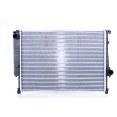 Abbildung von NISSENS 60596A Kühler, Motorkühlung Aluminium 610 438 40 Kühlrippen gelötet BMW: 5 Saloon, Touring, 7