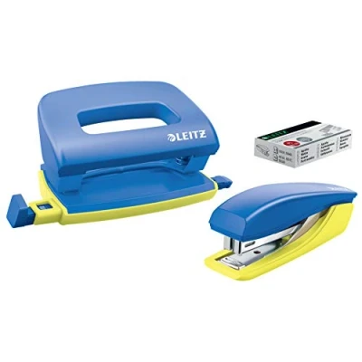 Abbildung von Leitz Urban Chic Mini Heftgerät und locher im Set, Für bis zu 10 Blatt, Inkl. Heftklammern, Blau, 55996032