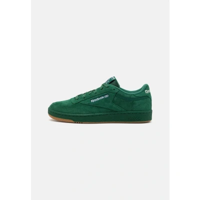 Abbildung von Reebok Classic CLUB C 85 Unisex Sneaker low, Größe: 45, Dark green/light brown Veloursleder