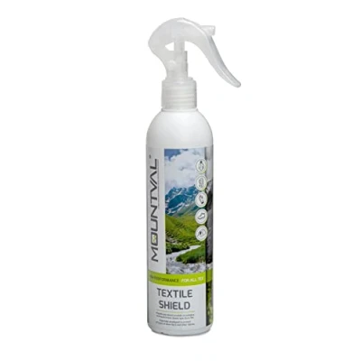 Abbildung von Mountval Textile Shield Imprägnierspray für Regenwetterbekleidung, Outdoor Regenjacken &amp; Wanderausrüstung mit angenehmem Geruch Gore Tex kompatible Imprägnierung, lösungsmittelfrei (300 ml)