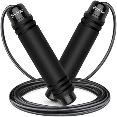 Abbildung von Blukar Springseil, Speed Rope Verstellbar mit Hautfreundlichen Schaum Griffe, Länge Einstellbar, rutschfest und Ideal für Fitness &amp; Ausdauer Seilspringen, geeignet Erwachsene Schwarz