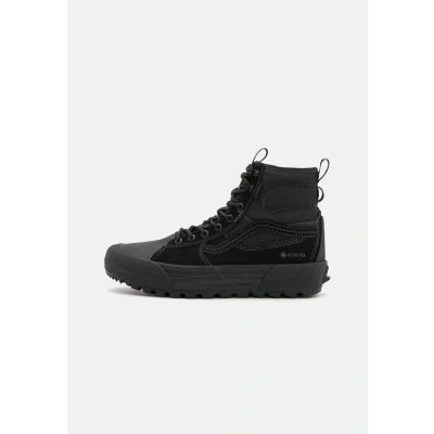Abbildung von Vans MTE SK8HI Goretex Unisex Sneaker high, Größe: 36, Blackout Leder und textil