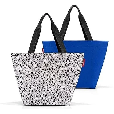 Abbildung von reisenthel shopper M op art Geräumige Shopping Bag und edle Handtasche in einem Aus wasserabweisendem Material