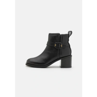 Abbildung von Clarks Chamberly TRIM Ankle Boot, Damen, Größe: 39.5, Black Schuhe