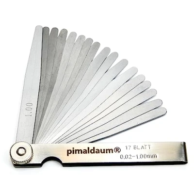 Abbildung von PIMALDAUM® Fühlerlehre gem. DIN 2275, Manganstahl zur einfachen und präzisen Messung Prüfung von Spaltbreiten, Dicken Abständen/Gaps (Metall, 17 Klingen/Blades)