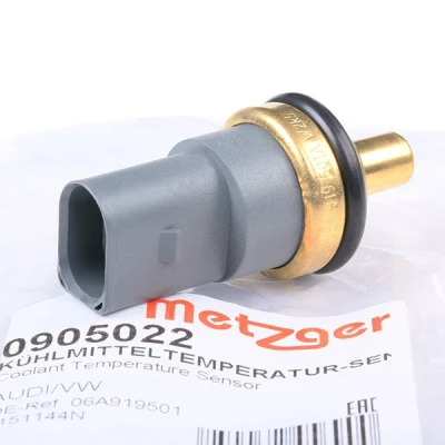 Abbildung von METZGER 0905022 Kühlmitteltemperatursensor grau schwarz mit Dichtung AUDI: A4 B7 Avant, B6 A6 C5 VOLKSWAGEN: Golf 4, 5