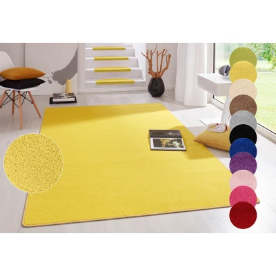 Abbildung von Hanse Home Indoor Teppich Fancy Wohnzimmerteppich einfarbig Modern Velours für Esszimmer, Wohnzimmer, Kinderzimmer, Flur, Schlafzimmer, Küche Gelb, 80x150cm