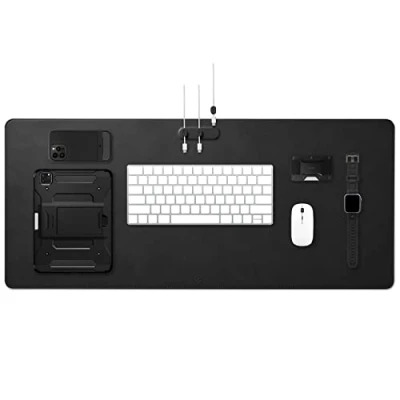 Abbildung von Spigen Schreibtischunterlage aus Velo Vegan PU Leder XXL Mauspad mit integrierter magnetischer Kabelhalterung und Rutschfester Gummimatte Schwarz