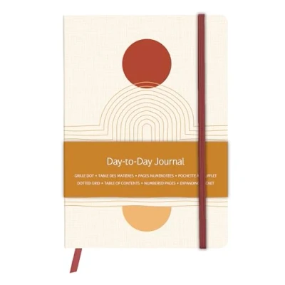 Abbildung von Clairefontaine 116079C DaytoDay Journal Terracotta, DIN A5 14,8x21 cm, 96 Blatt, dot/punktkariert, dehnbare Tasche auf der Rückeninnenseite, Lesezeichen, Gummizugverschluss, sortiert, 1 Stück