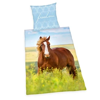 Abbildung von Herding Young Collection Bettwäsche Set, Pferde Wendemotiv, Bettbezug 135 x 200 cm, Kopfkissenbezug 80 Baumwolle/Renforcé