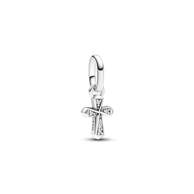 Abbildung von PANDORA ME Funkelndes Kreuz Mini Charm Anhänger aus Sterling Silber mit Cubik Zirkonia, Kompatibel und Moments Armbändern, 793044C01