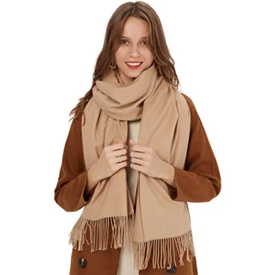 Abbildung von MaaMgic Schal Damen Warm Winter Herbst unifarben Baumwolle mit quasten/fransen, 40+ Farben Einfarbig &amp; Kariert Pashmina xl Stola Schals MEHRWEG,Beige Hellcamel