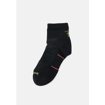 Abbildung von Smartwool RUN ZERO Cushion Ankle Sportsocken, Damen, Größe: 34 37, Black