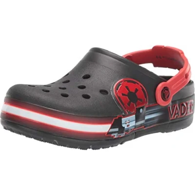 Abbildung von Crocs Unisex Kinder Fun Lab Darth Vader Lights Clog , Black, 22/23 EU