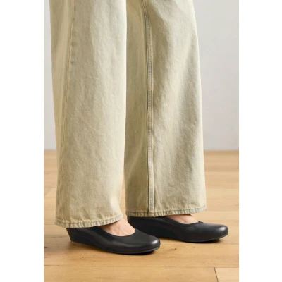 Abbildung von Gabor Klassischer Ballerina, Damen, Größe: 37, Noir Schuhe