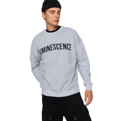 Abbildung von Trendyol Herren Rundhals mit Spruch Oversize Sweatshirt, grau, S