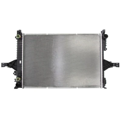 Abbildung von NISSENS 65553A Kühler, Motorkühlung Aluminium 620 422 40 Kühlrippen gelötet VOLVO: S60 I, V70 2