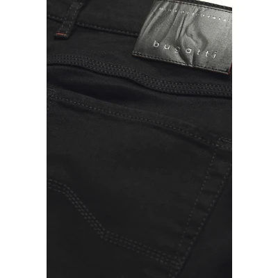 Abbildung von bugatti Herren 3038d 76682 Loose Fit Jeans, Schwarz (Black 290), 35W / 30L EU