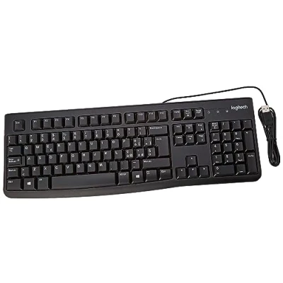 Abbildung von Logitech K120 Kabelgebundene Business Tastatur für Windows und Linux, USB Anschluss, Leises Tippen, Robust, Spritzwassergeschützt, Tastaturaufsteller, Italienisches QWERTY Layout Schwarz
