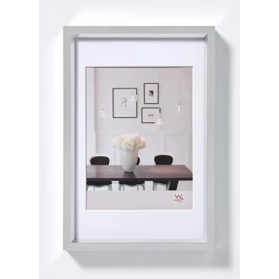 Abbildung von walther design Bilderrahmen silber 18 x 24 cm mit Passepartout, Steel Style Kunststoffrahmen ES824S