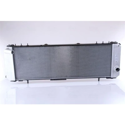 Abbildung von NISSENS 61008 Kühler, Motorkühlung Aluminium 790 268 26 Kühlrippen gelötet JEEP: Cherokee II