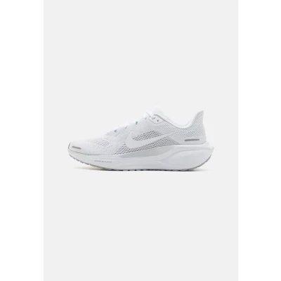 Abbildung von Nike Performance AIR ZOOM Pegasus 41 Laufschuh Neutral, Herren, Größe: 42, White/pure platinum/metallic silver Schuhe