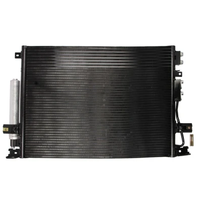 Abbildung von NISSENS 940348 Klimakondensator mit Trockner Aluminium 646 R 134a CHRYSLER: 300C Saloon