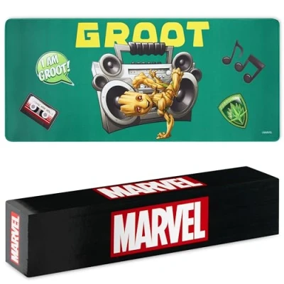 Abbildung von Marvel Avengers Schreibtischunterlage XXL Gaming Schreibtisch Zubehör 800x360mm als Handgelenkauflage Anti Rutsch, Bürobedarf Unterlage Desk Matte (Grün/Gelb Groot)