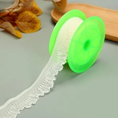 Abbildung von Yulakes 10 Yards wellen spitze elastische Spitzenborte Spitzenband Spitzenbordüre unterwäsche kleidungszubehör DIY stickerei wasserlösliche nylon seidenspitze 3.5 cm (Weiß)
