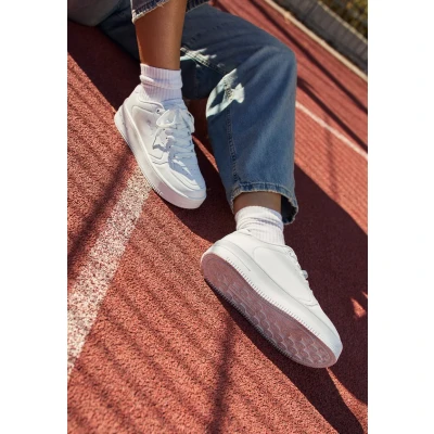 Abbildung von Champion LOW CUT Rebound Platform Basketball Sneaker low, Damen, Größe: 40, White Pu