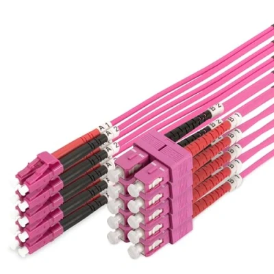 Abbildung von DIGITUS DK 2532 02 4 Glasfaserkabel OM4 5 Stück 2 m LC zu SC Duplex LWL Kabel 1 / 10 40 100 Gbit/s MM Multimode Glasfaser LAN Fasertyp: 50/125 µ Violett (Violet)
