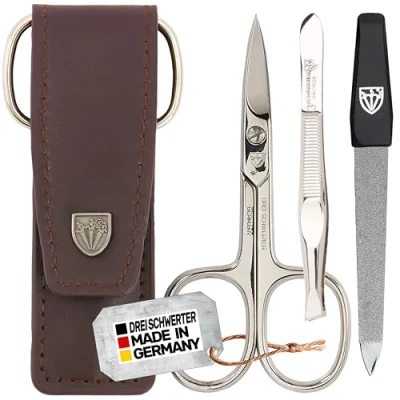 Abbildung von DREI SCHWERTER 3 tlg. Nagelpflegeset &#039;Venezia&#039; Hochwertiges Maniküre Pediküre Set IN Echtleder Nageletui, Farbe Braun. MADE GERMANY Inhalt: Nagelschere, Pinzette, Saphirnagelfeile