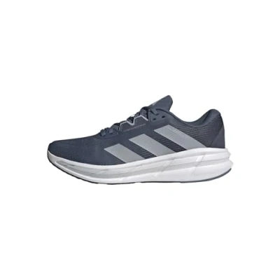 Abbildung von adidas Performance Questar 3 Laufschuh Straße Preloved ink halo silver shadow navy, Herren, Größe: 39 1/3, navy