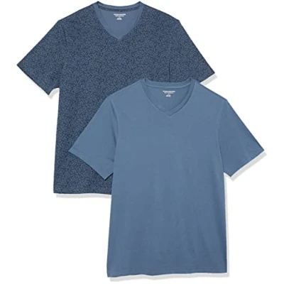 Abbildung von Amazon Essentials Herren Kurzärmliges T Shirt mit V Ausschnitt in normaler Passform (in Übergrößen erhältlich), 2er Pack, Verwaschenes Blau/Blumenaufdruck, XXL