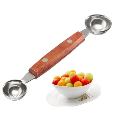 Abbildung von Westmark Doppelseitiger Kugelausstecher Woody Kleiner Bällchenformer für Melone, Kiwi, anderes Obst und Gemüse sowie Eis, Frischkäse oder Butter Rostfreier Edelstahl, Holz